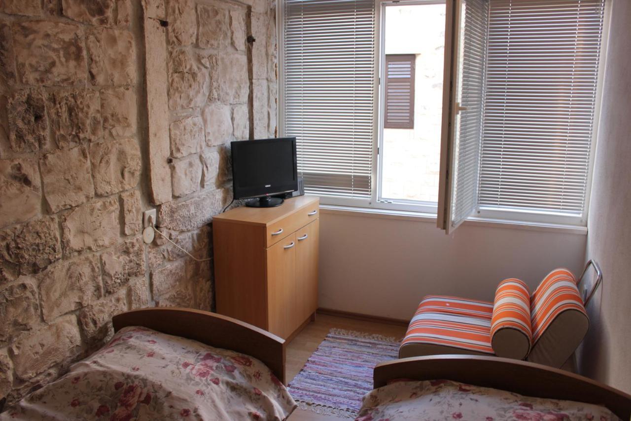 Lira - Studio Apartment Trogir Bagian luar foto
